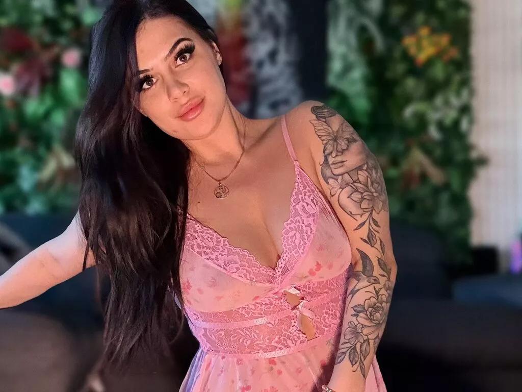 MishadeTyler on LiveJasmin 