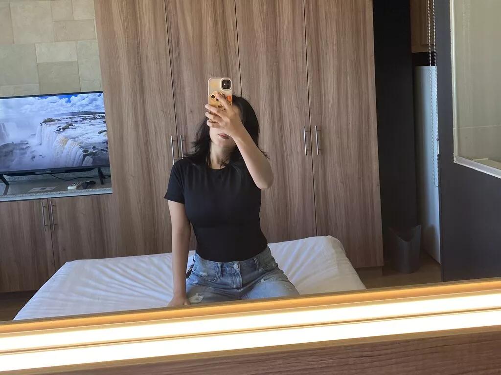 RaineZap on LiveJasmin 