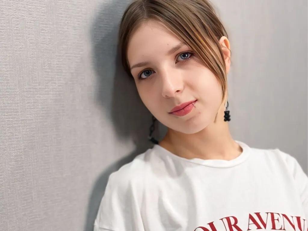 SariCroson on LiveJasmin