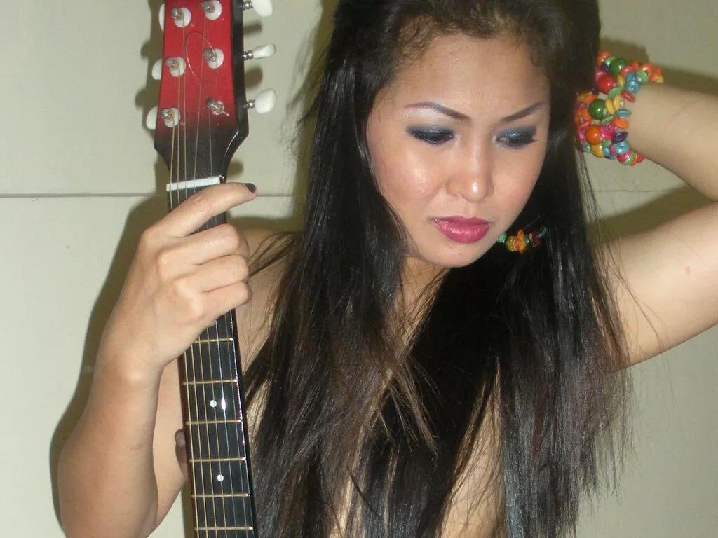 ShekinahPilipina on LiveJasmin