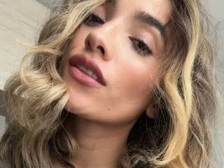 Offline AdharaCooperr on Streamate