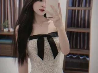 Annababy111 on Streamate 