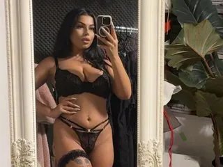 Offline AnnaGrays on Streamate