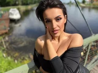 Offline EdithQuillian on Streamate