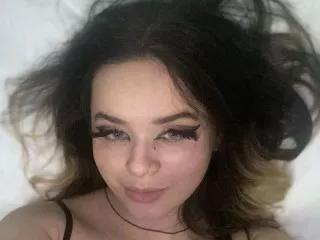 EmmaBunnyXO on Streamate 