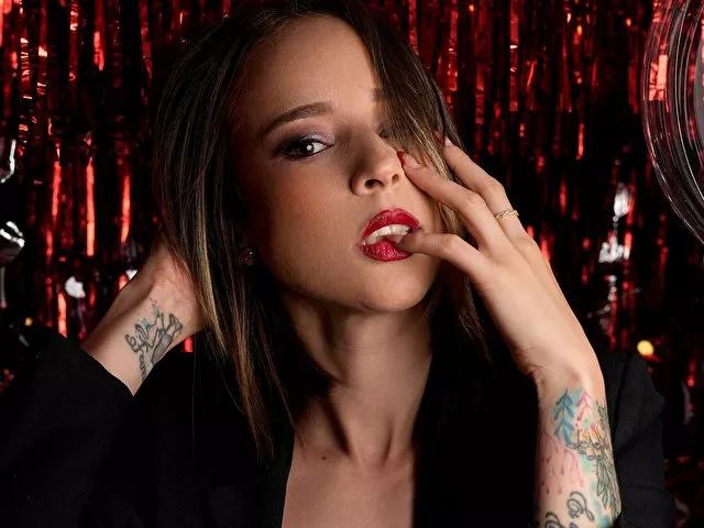 Hillary_Duf on Streamate 