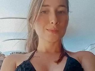 Irislove18 on Streamate 