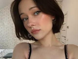 LisaPearly on Streamate