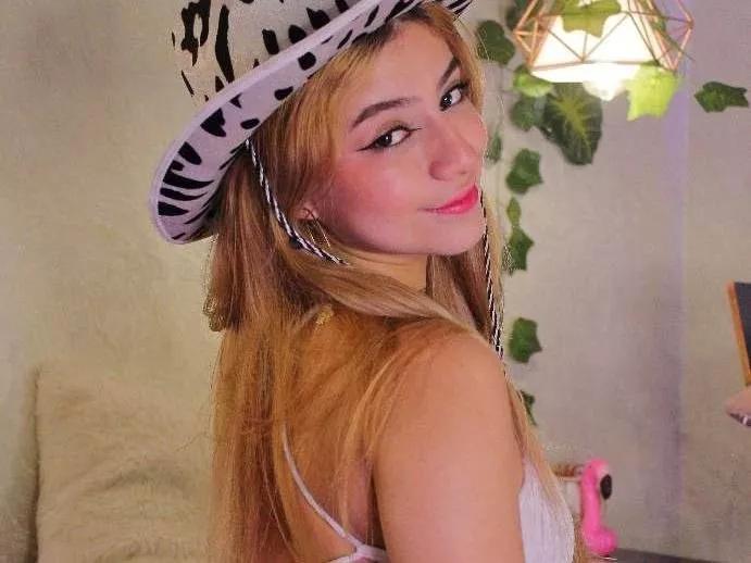 littlejaz on Streamate 