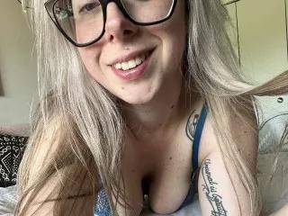 Marina_Bambina on Streamate 