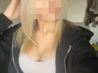 No_Face_Girl on Streamate