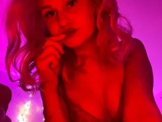 Sofia_Kenwood on Streamate