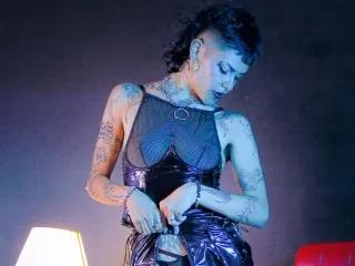 triinitty on Streamate 