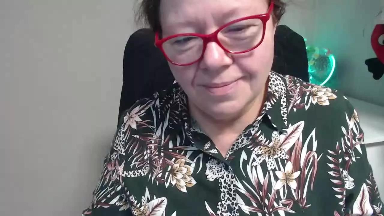 AdeleeModel on Streamray 