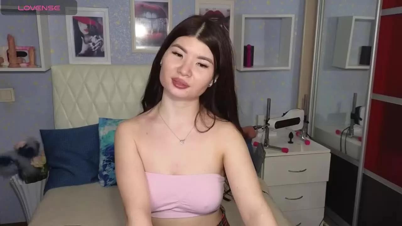 AikoAkiyama on Streamray 