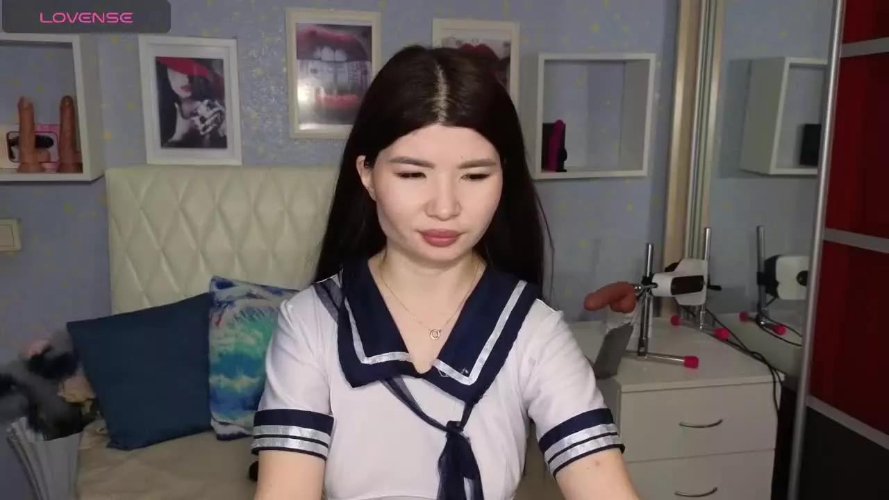 AikoAkiyama on Streamray 