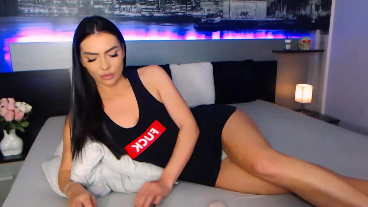 AmaliaR on Streamray 