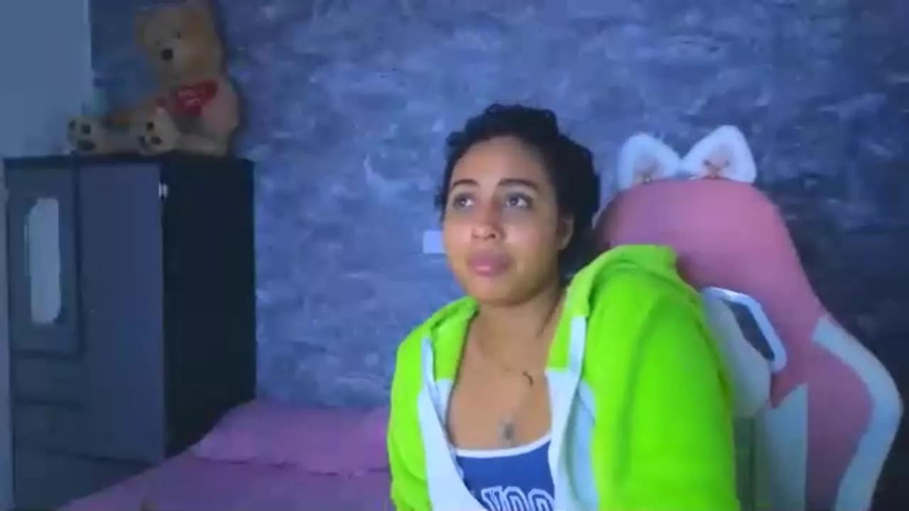 Amelia_Sweett on Streamray 