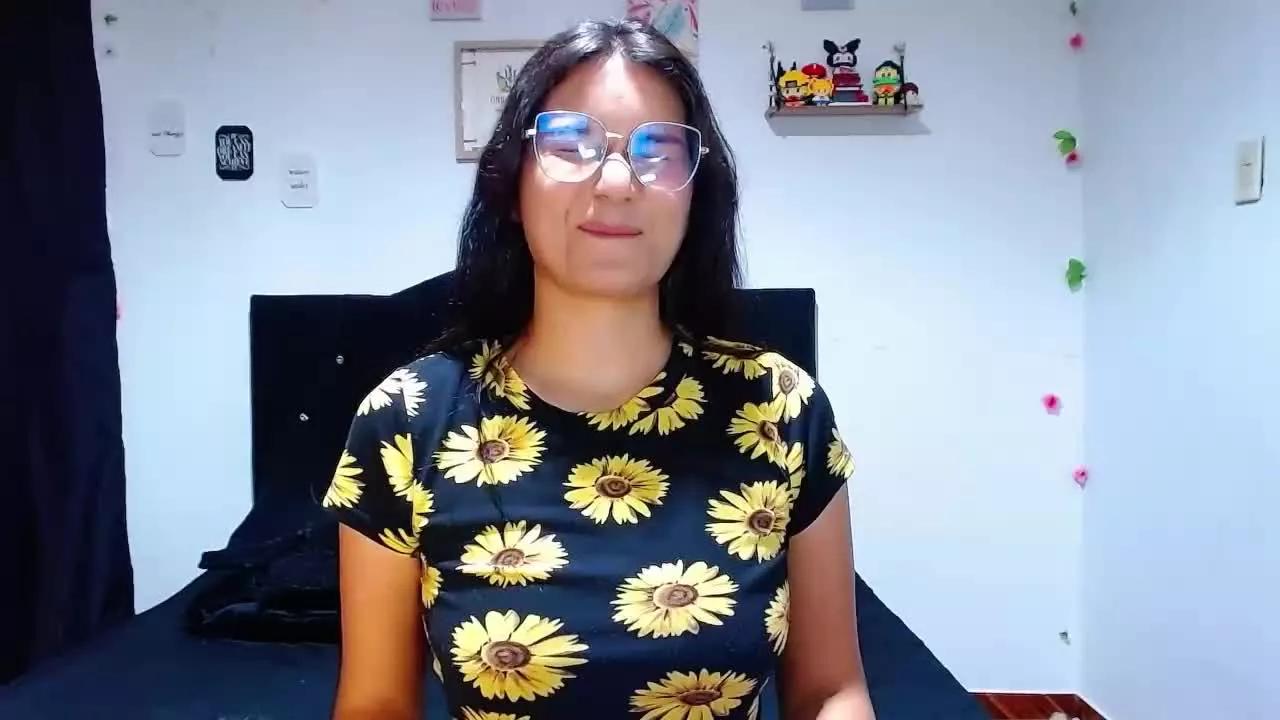 AriannaLeen on Streamray 