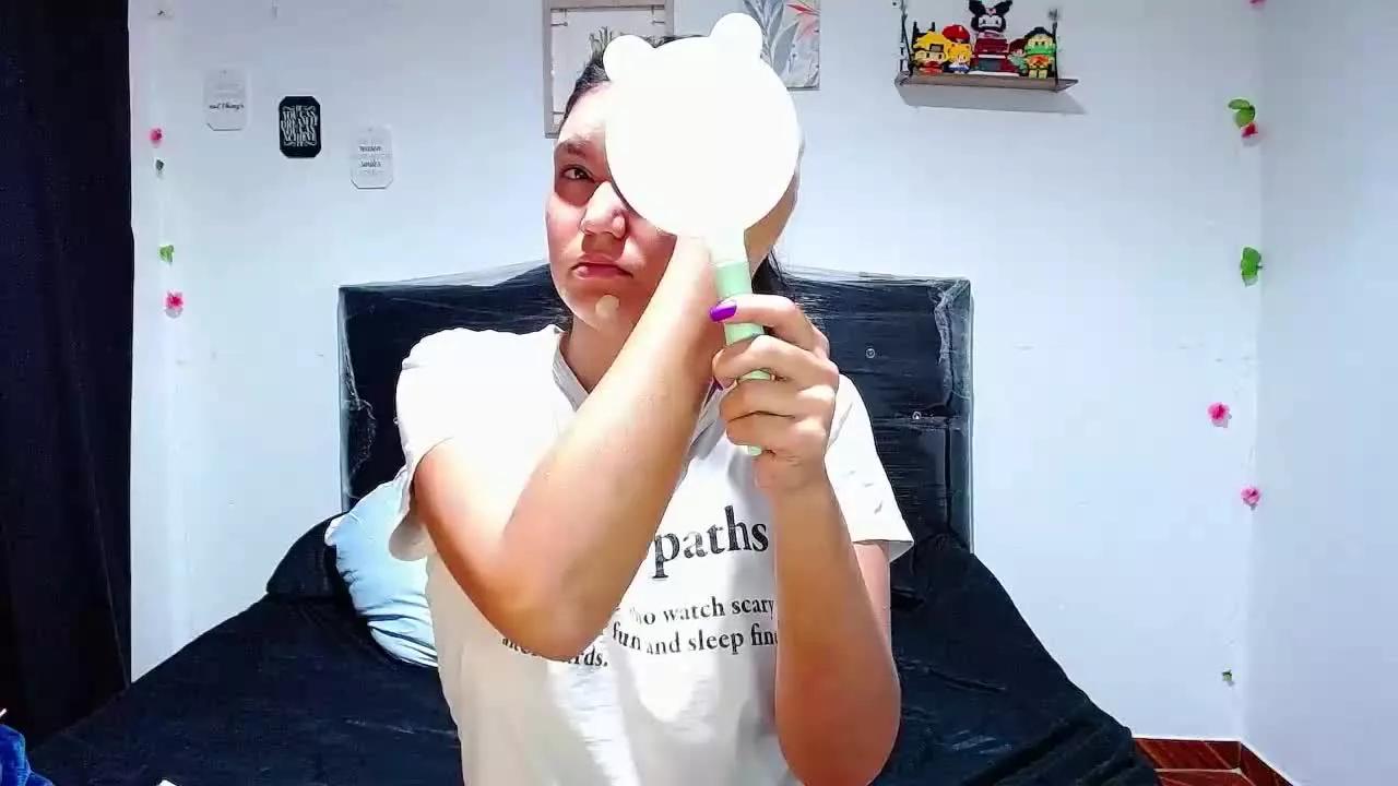 AriannaLeen on Streamray 