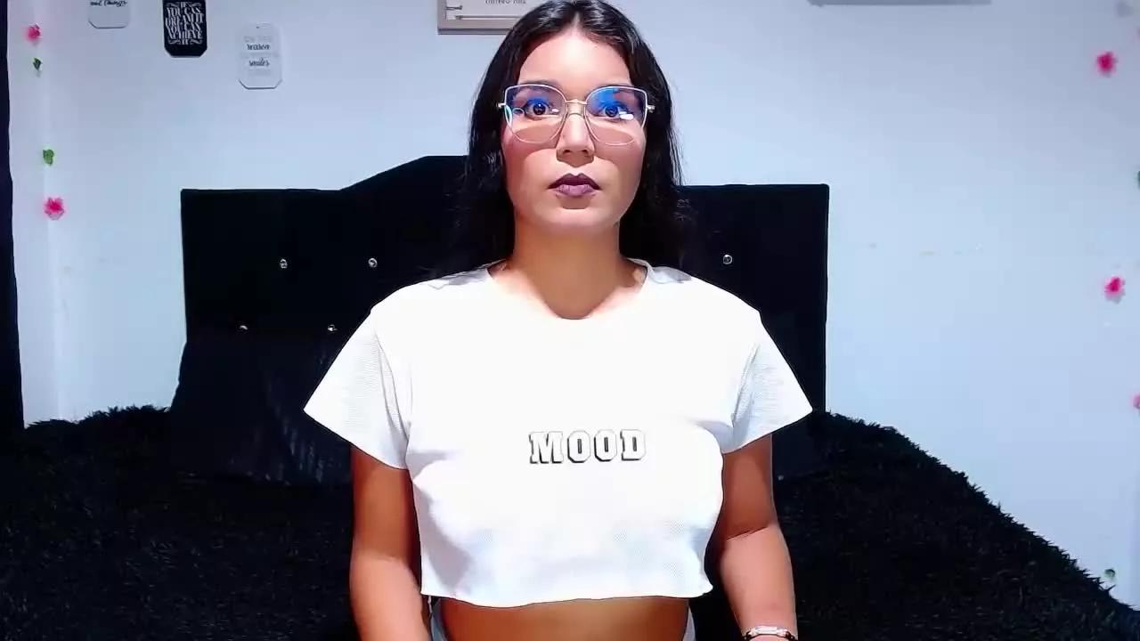 AriannaLeen on Streamray 