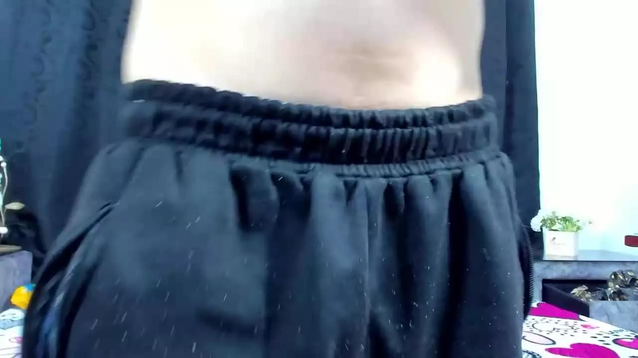 ashleyThopson on Streamray 