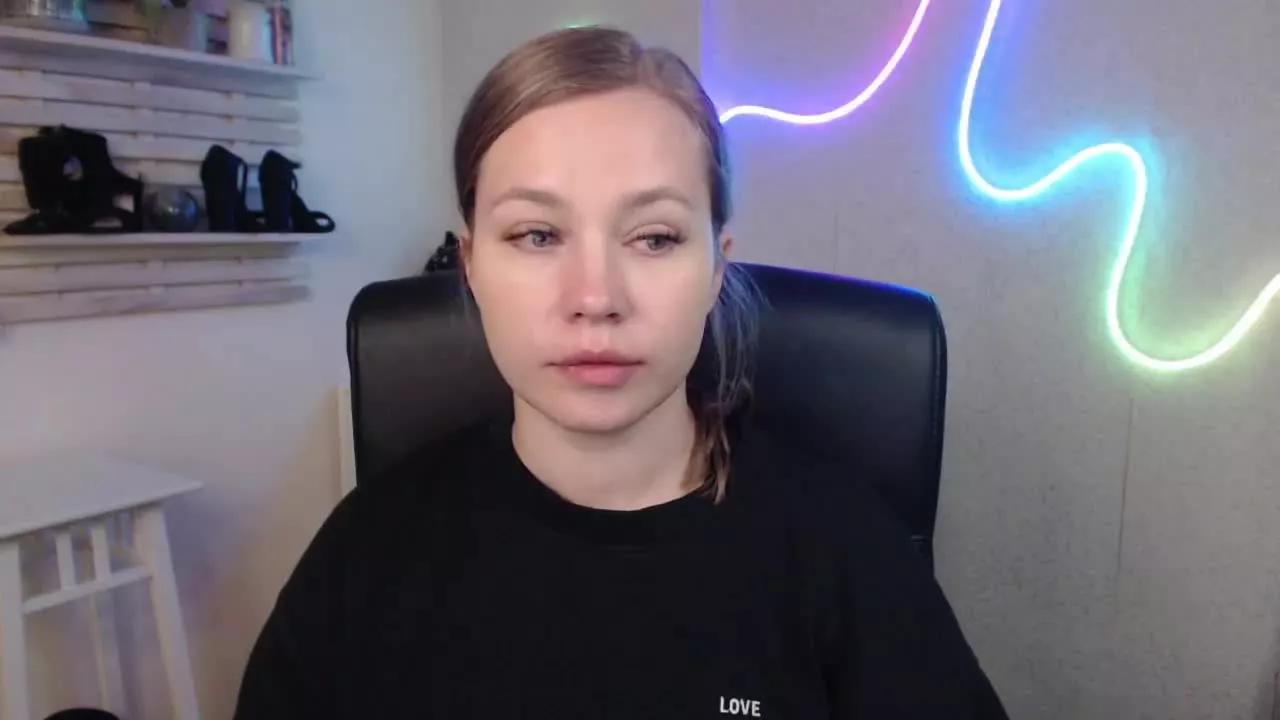 bambiHOLLY on Streamray 