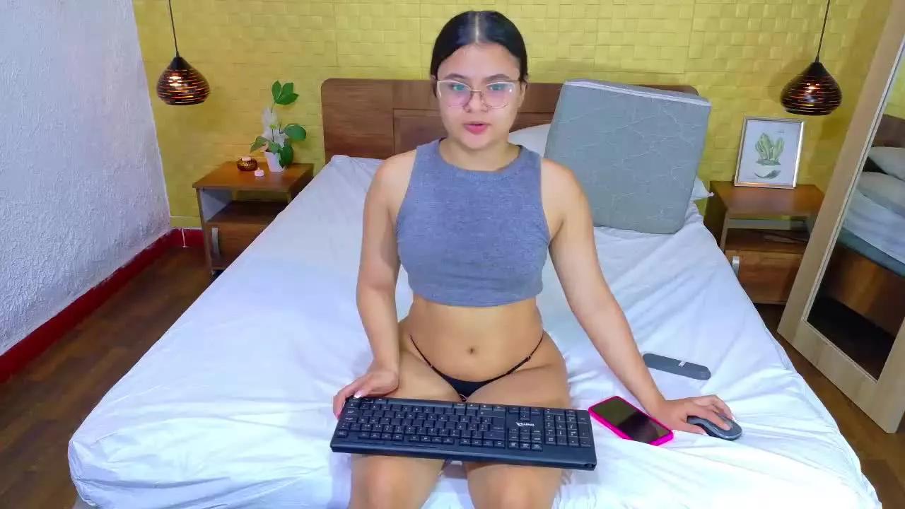 barely_legal on Streamray 