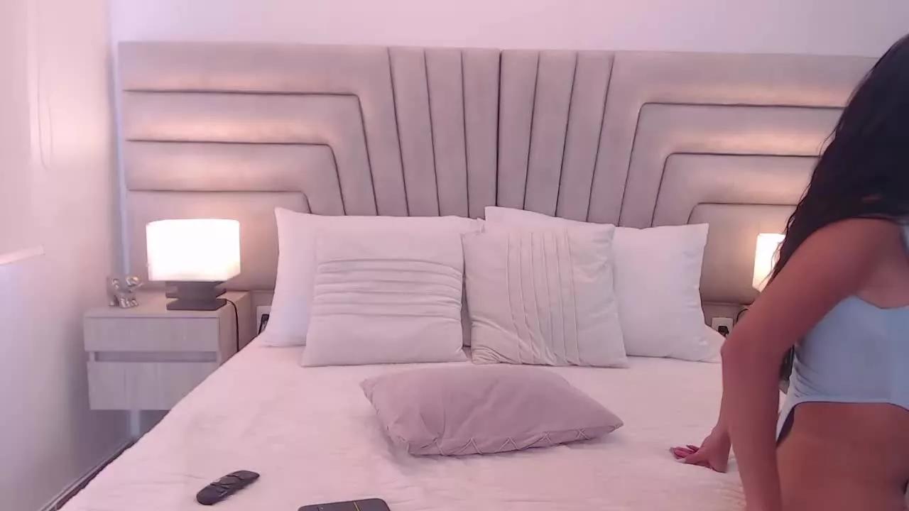 BellaAnderson on Streamray 
