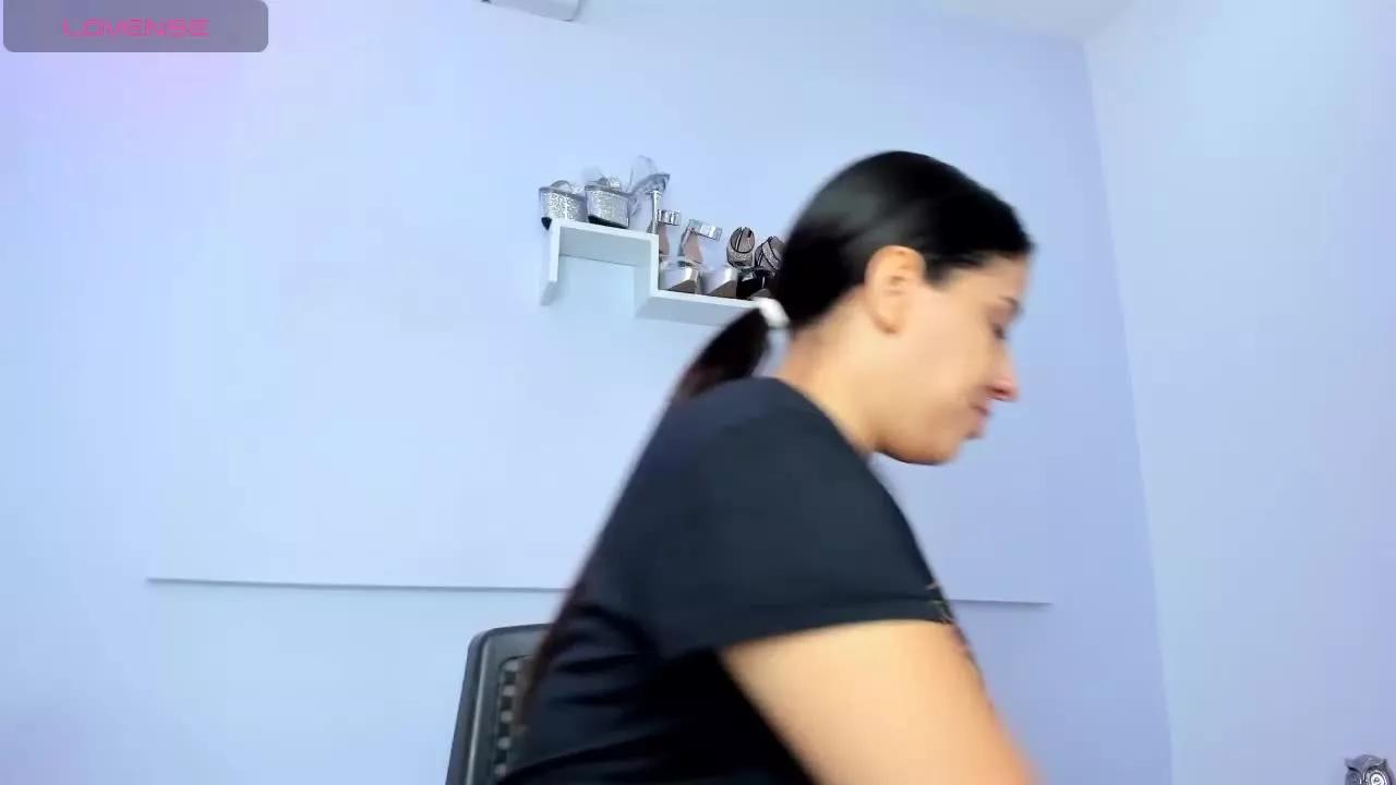 CassandraWhite on Streamray 