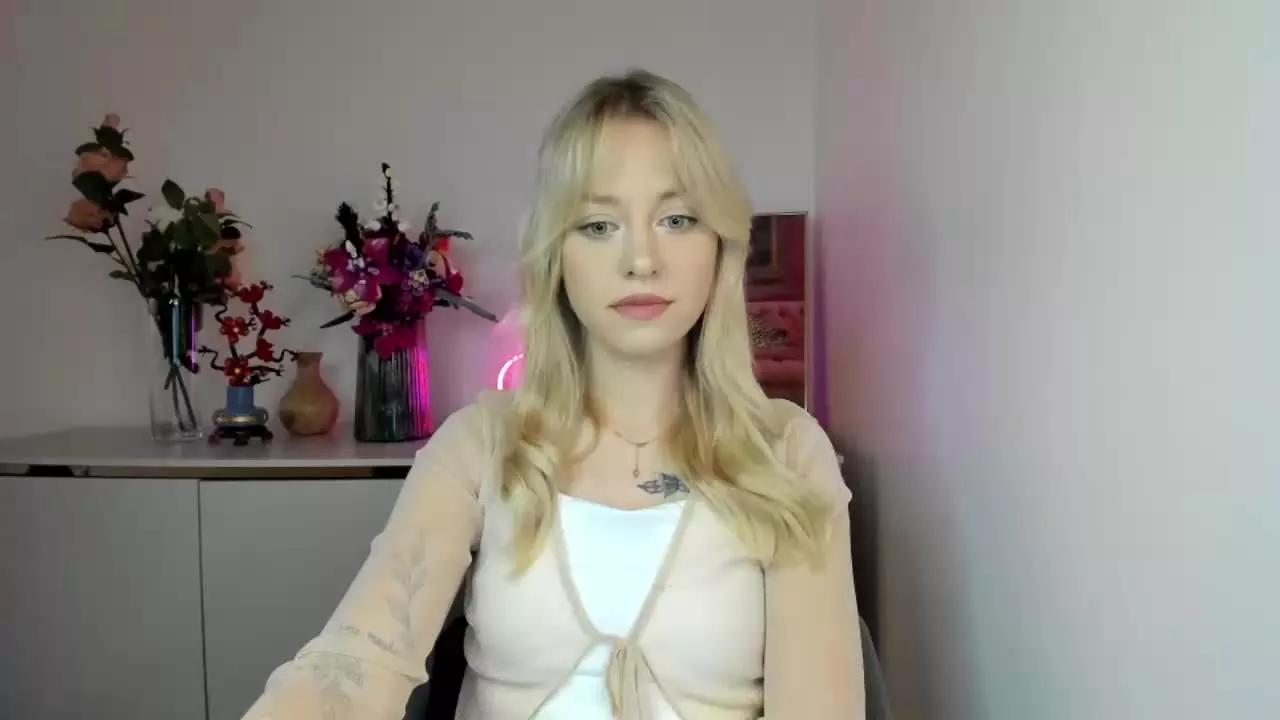 CindyUnique on Streamray 