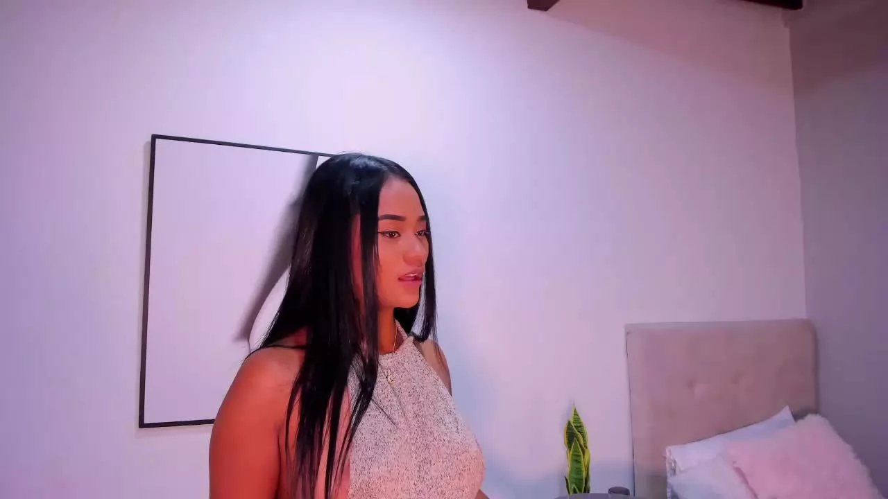 Offline CleoBaset on Streamray