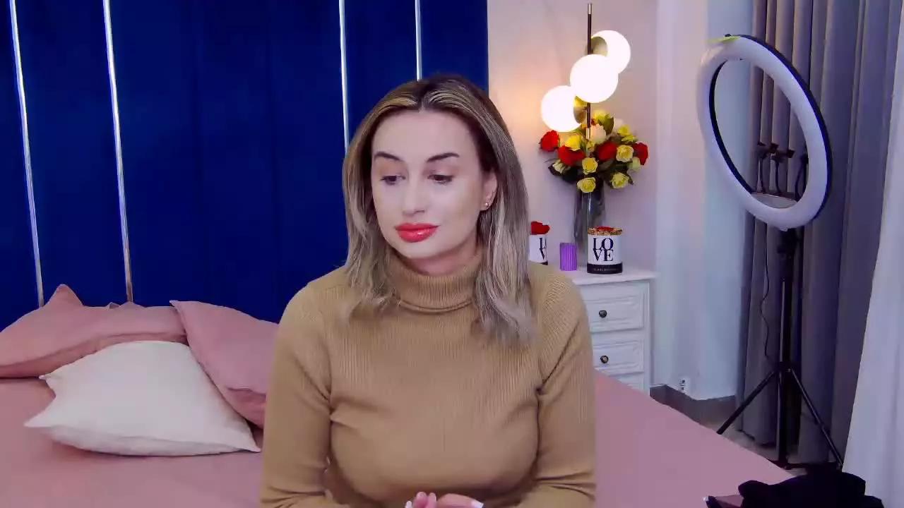 DaianaJacobs on Streamray 