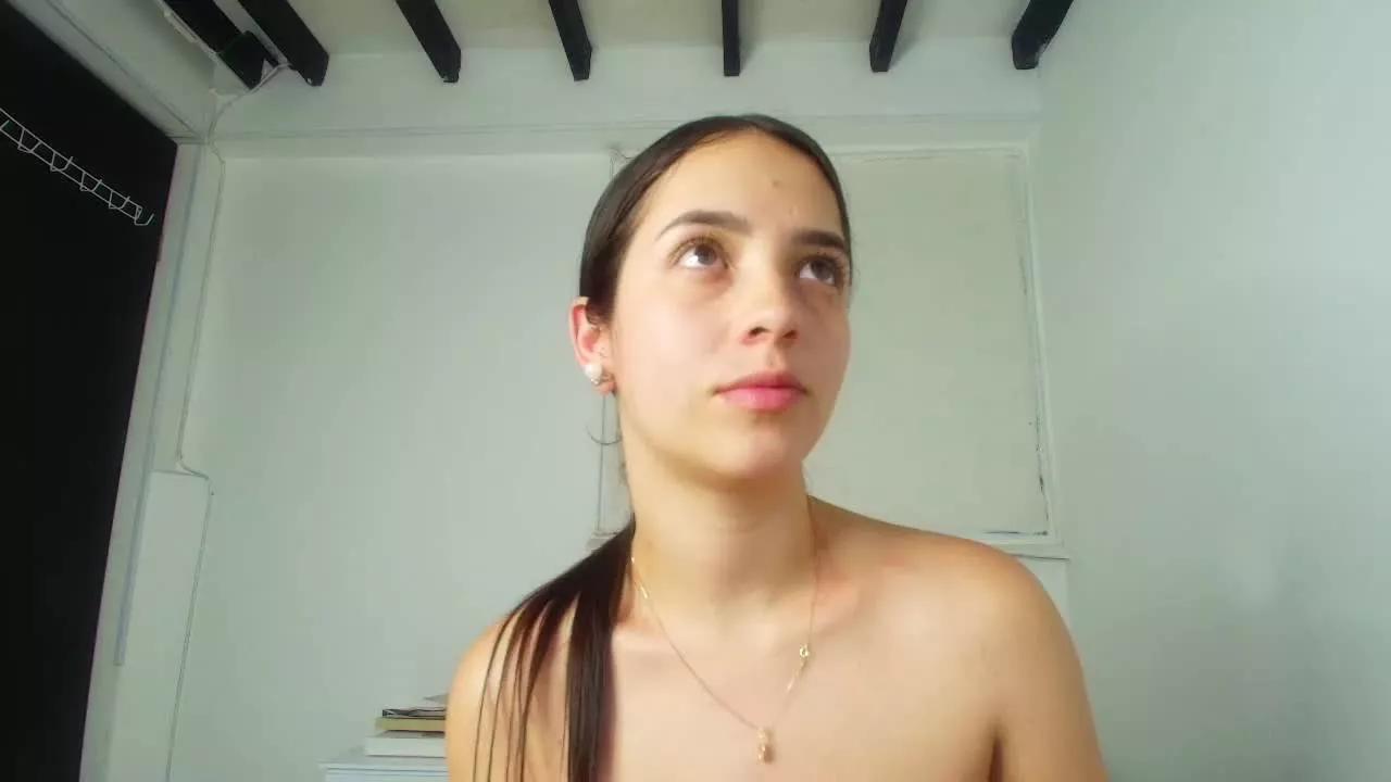 DerlyCuervo on Streamray 