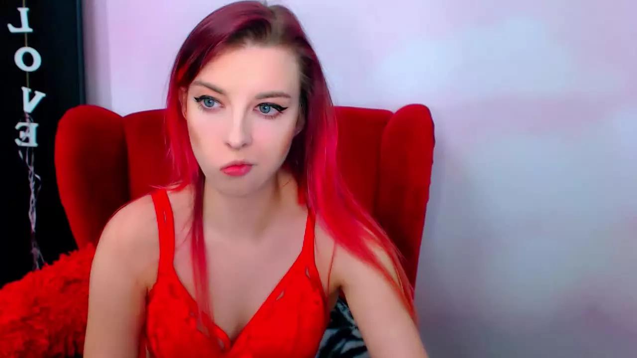 DominaLuna on Streamray 