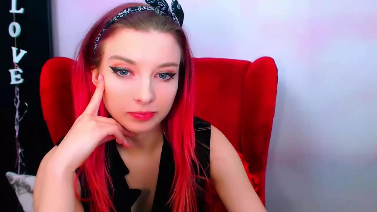 DominaLuna on Streamray 