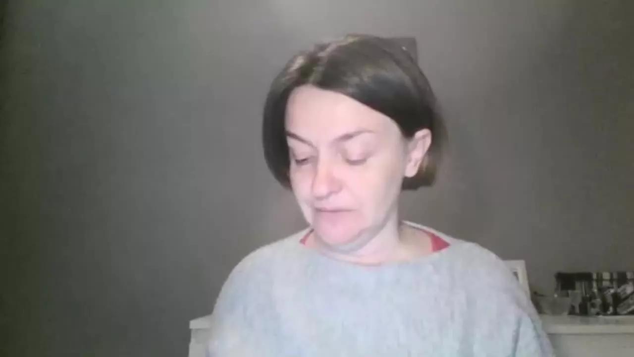 EleanorGold on Streamray 