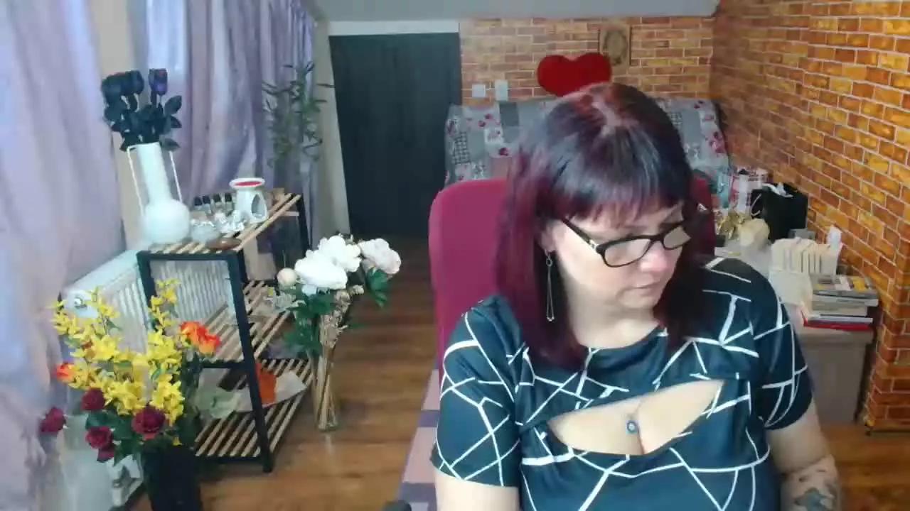 hellen37 on Streamray 