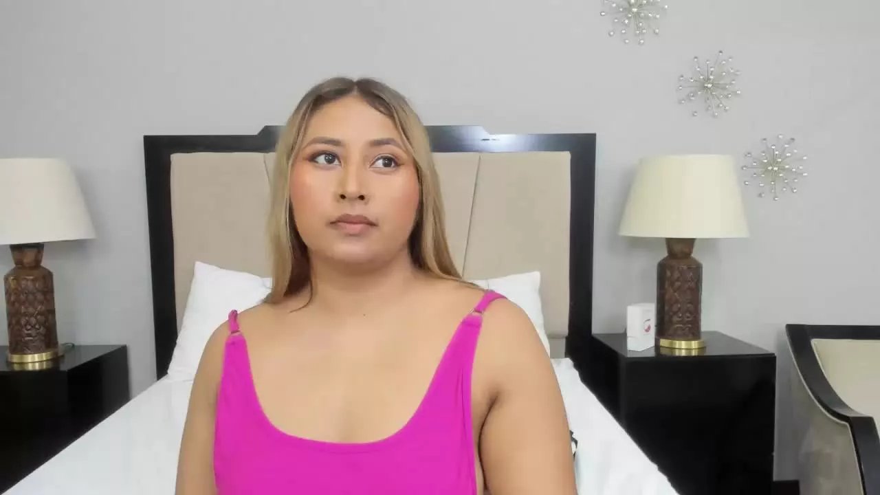 Offline IvyWinslett on Streamray