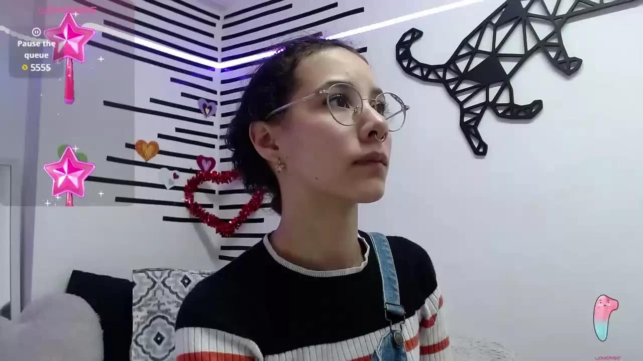 JennMuriel on Streamray 