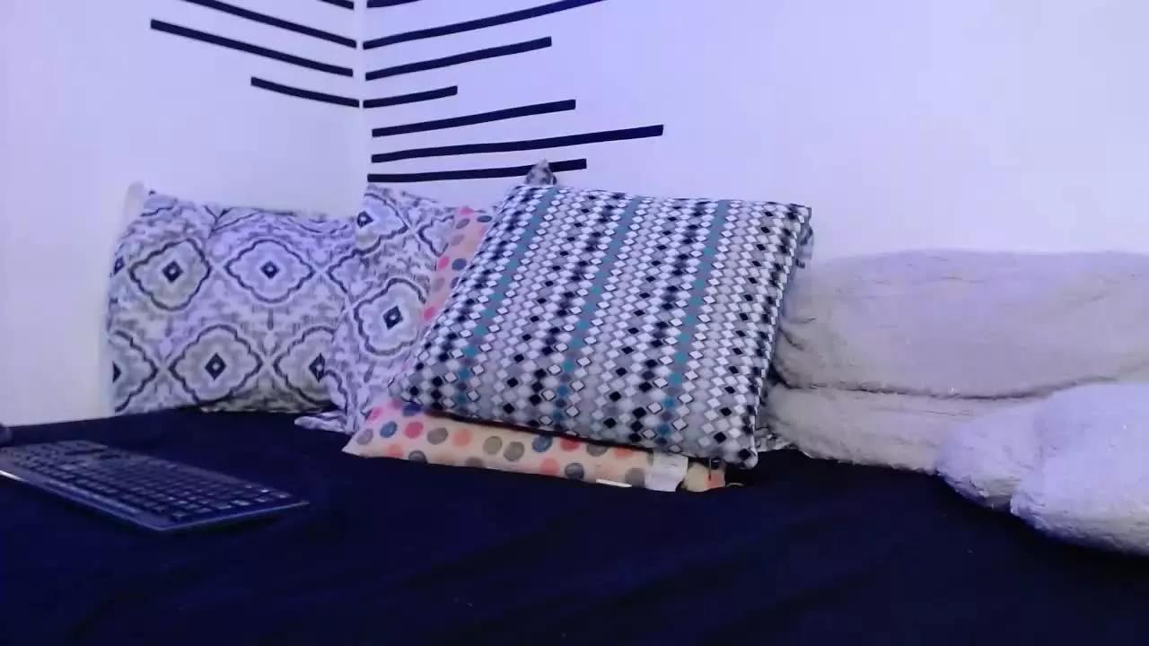 JennMuriel on Streamray 