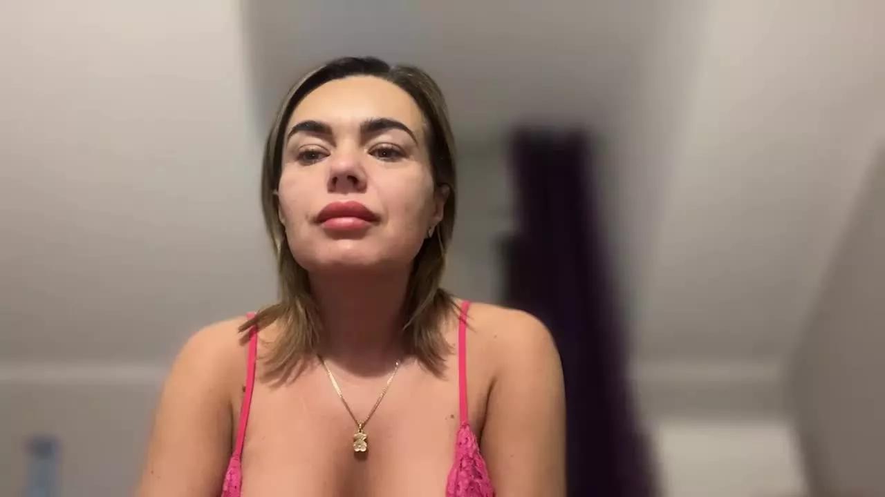 JennyPassion on Streamray 