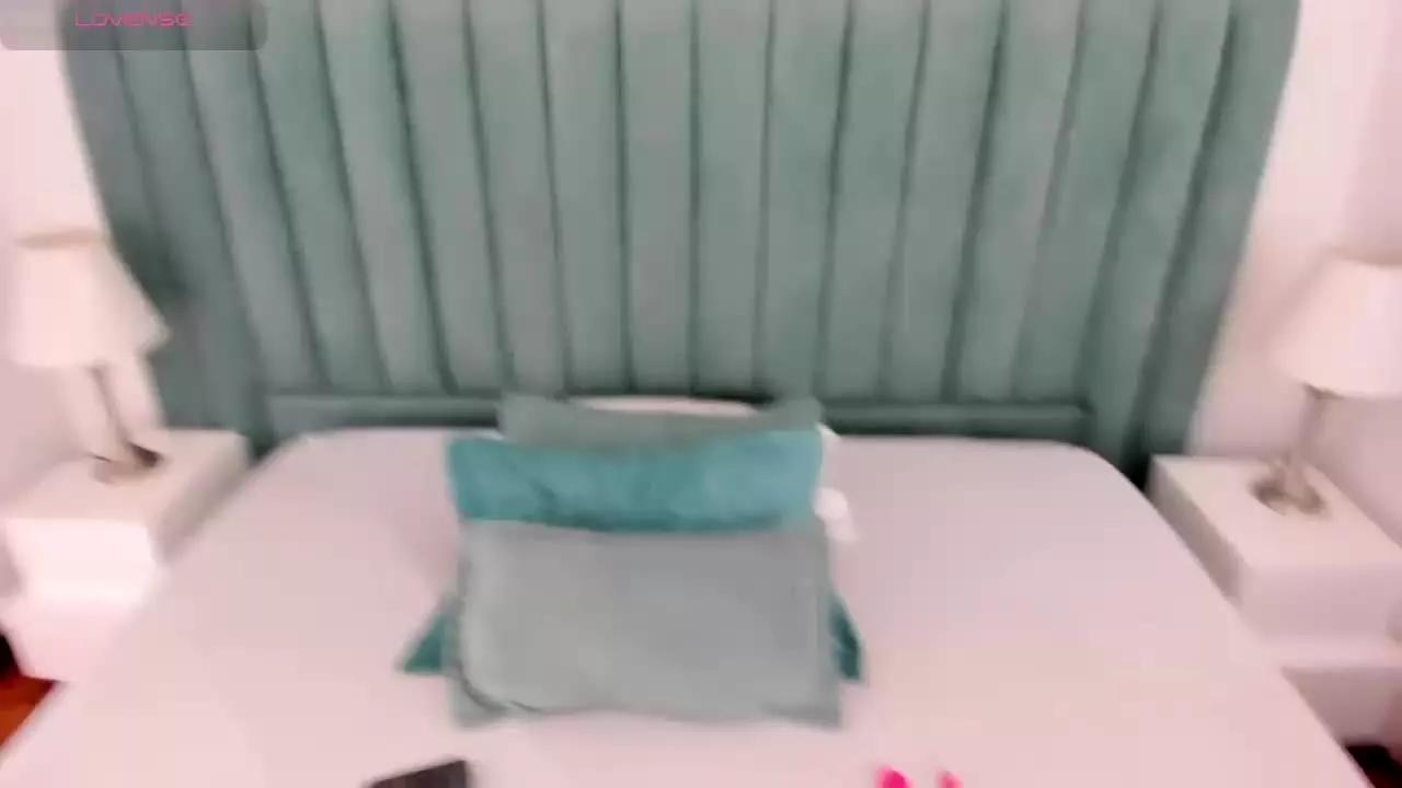 Katy_Saenz on Streamray 