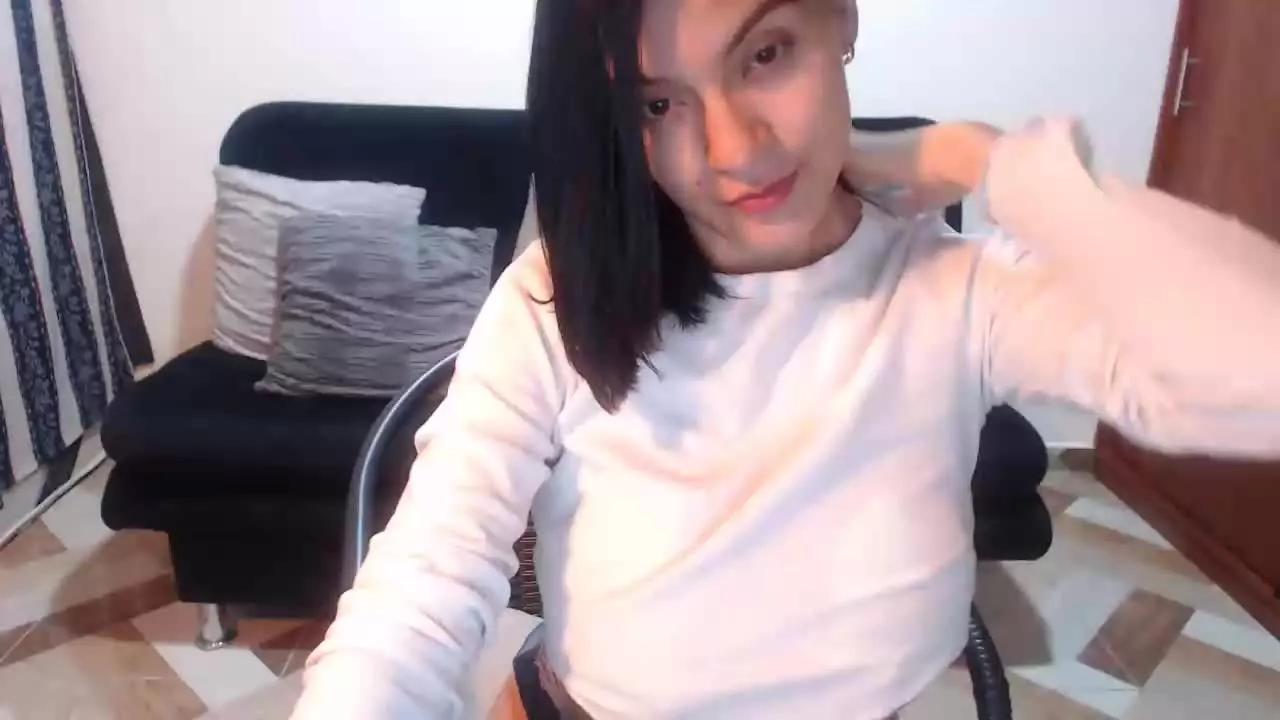KellySaenz on Streamray 