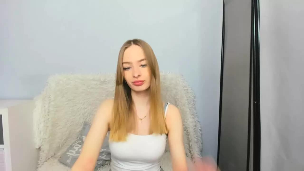 LilaGlow on Streamray 