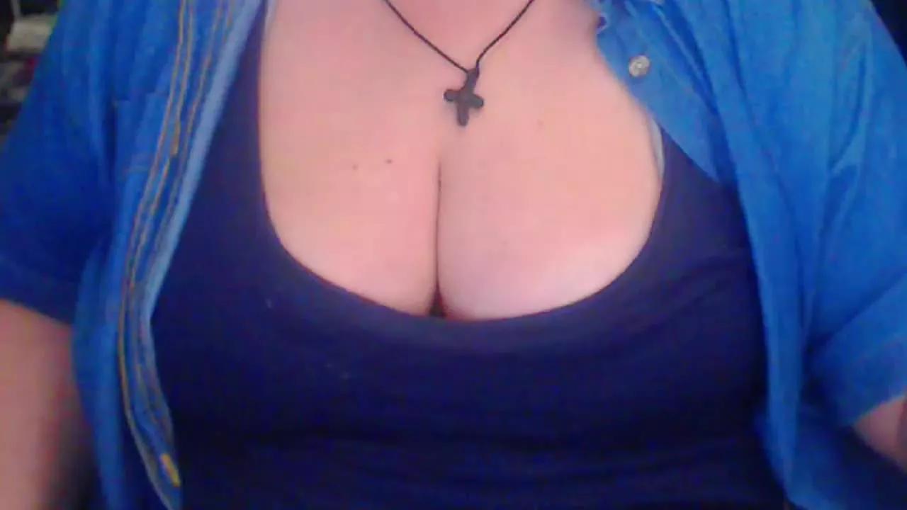 mayalove6969 on Streamray 