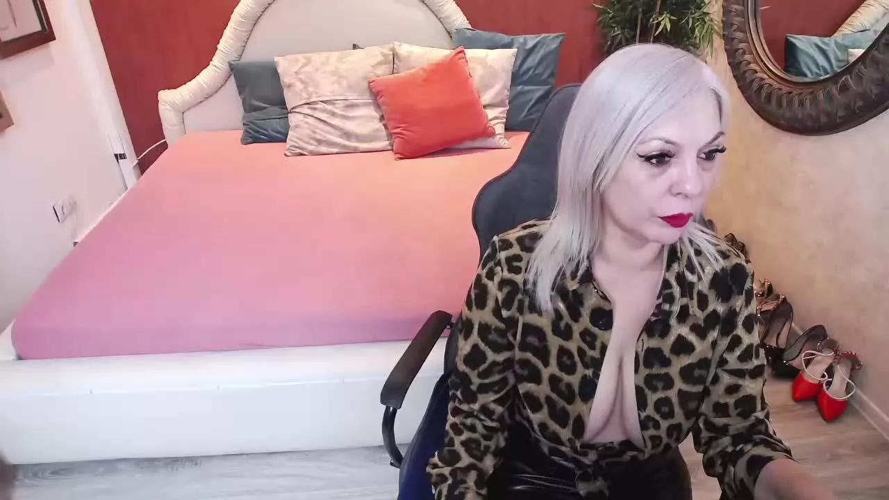 MeAmanda on Streamray 