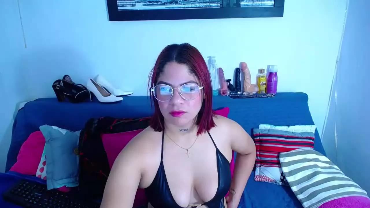 Missy_cougar1 on Streamray 