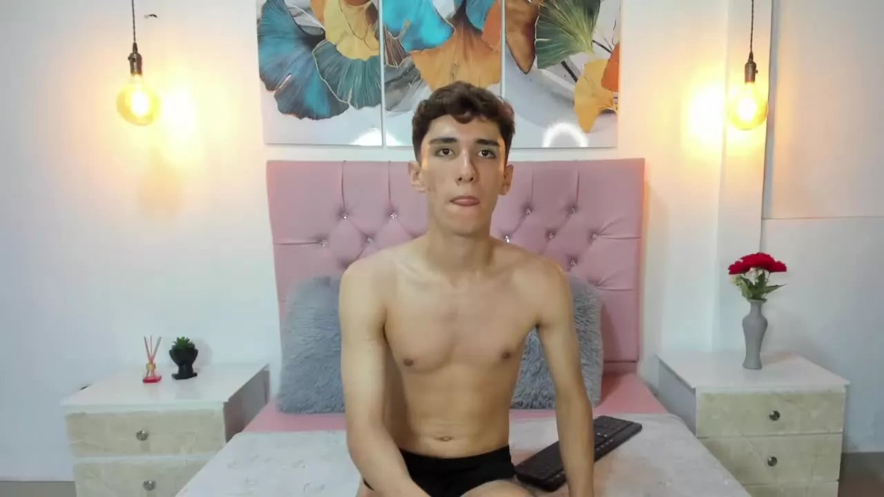 Offline OstinRivera on Streamray