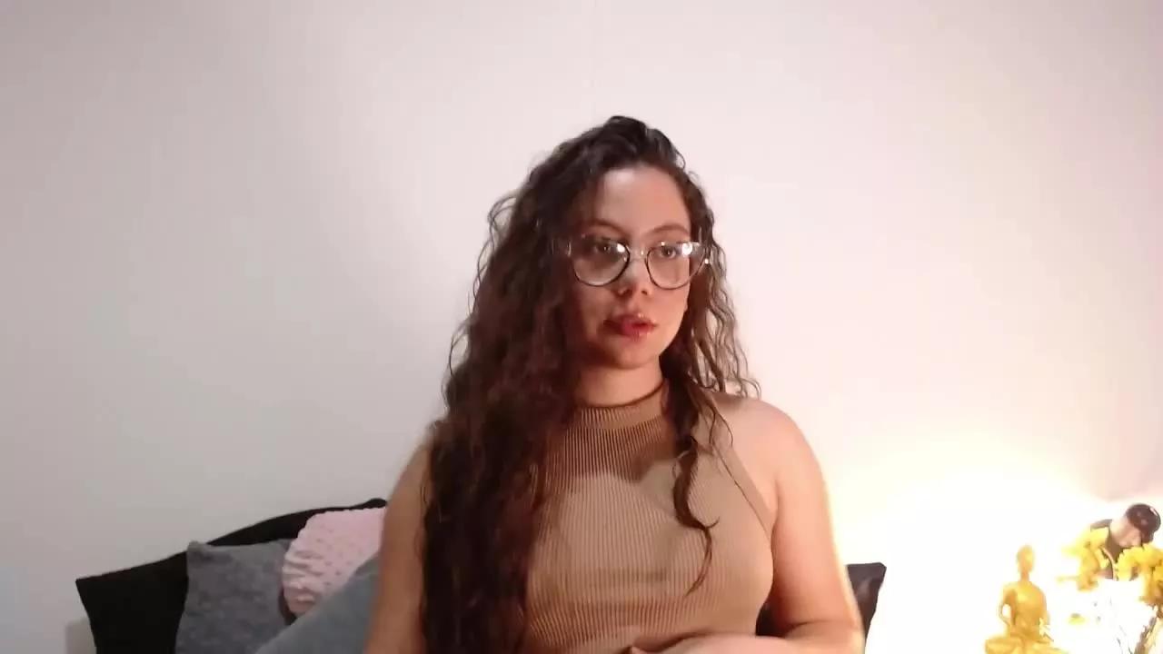 RomaBurgos on Streamray 